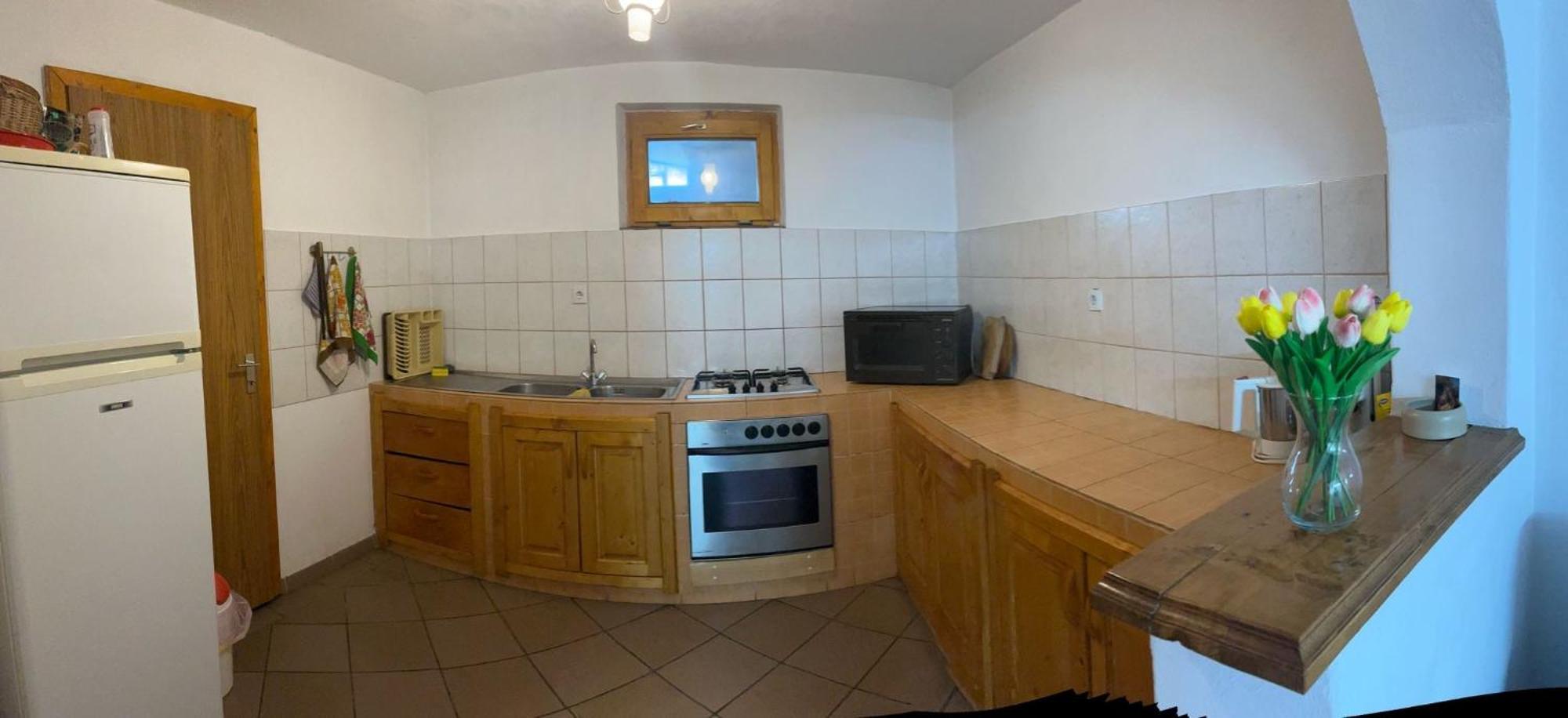 Villa Alpesi kulcsos ház Izvoru Mureşului Esterno foto